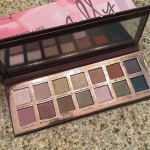 Brand new!!! Mally Beauty eyeshadow pallet